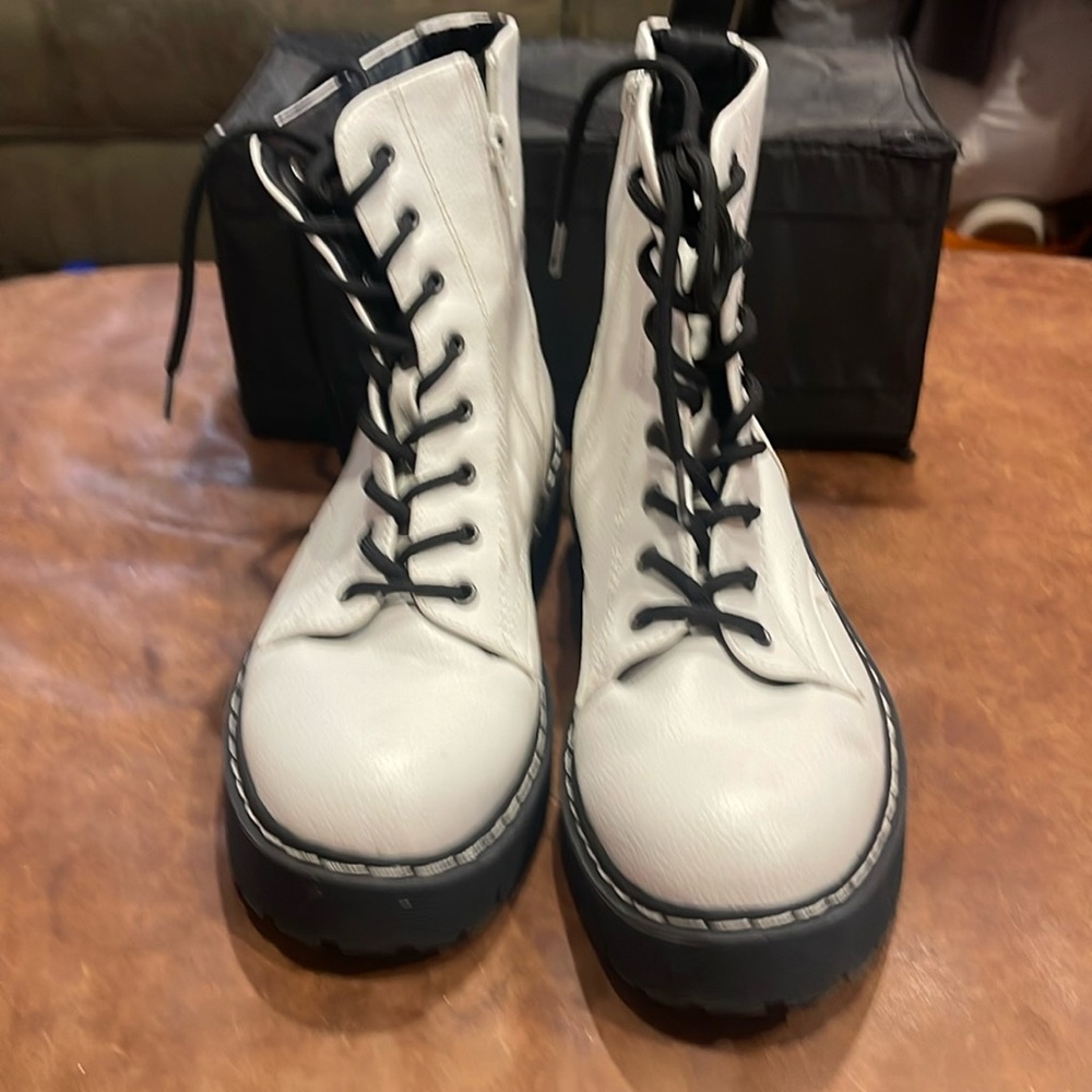 Sincerely Jules Designer White Combat Boots Men 7 Or Women 8